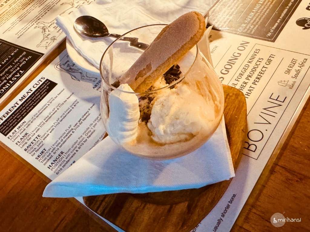 Südafrika - Airbnb Wonderview in Hermanus - Lecker Essen im Restaurant Char´d Südafrika - Airbnb Wonderview in Hermanus - Lecker Essen im Restaurant Char´d