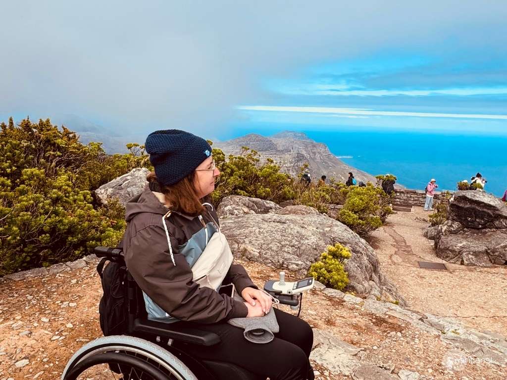 Südafrika - Kapstadt - Tafelberg Mit mir und Wärmflasche Und Wolken sind nur noch halb da Südafrika - Kapstadt - Tafelberg Mit mir und Wärmflasche Und Wolken sind nur noch halb da