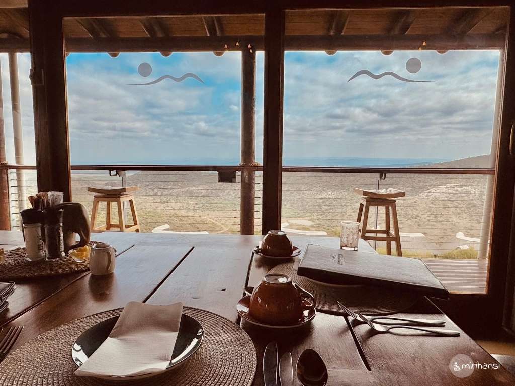 Südafrika - in der Kuzuko Lodge im Addo Elephant Nationalpark - Ausblick beim Frühstück Südafrika - in der Kuzuko Lodge im Addo Elephant Nationalpark - Ausblick beim Frühstück